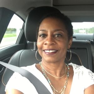 Meet your Posher, Winona